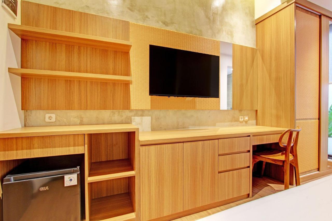 Super Oyo Capital O 92987 Keenan Living Perumnas Maguwo Bagian luar foto