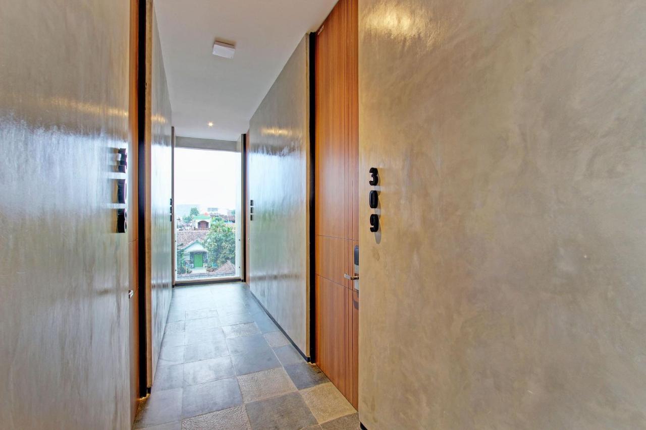 Super Oyo Capital O 92987 Keenan Living Perumnas Maguwo Bagian luar foto