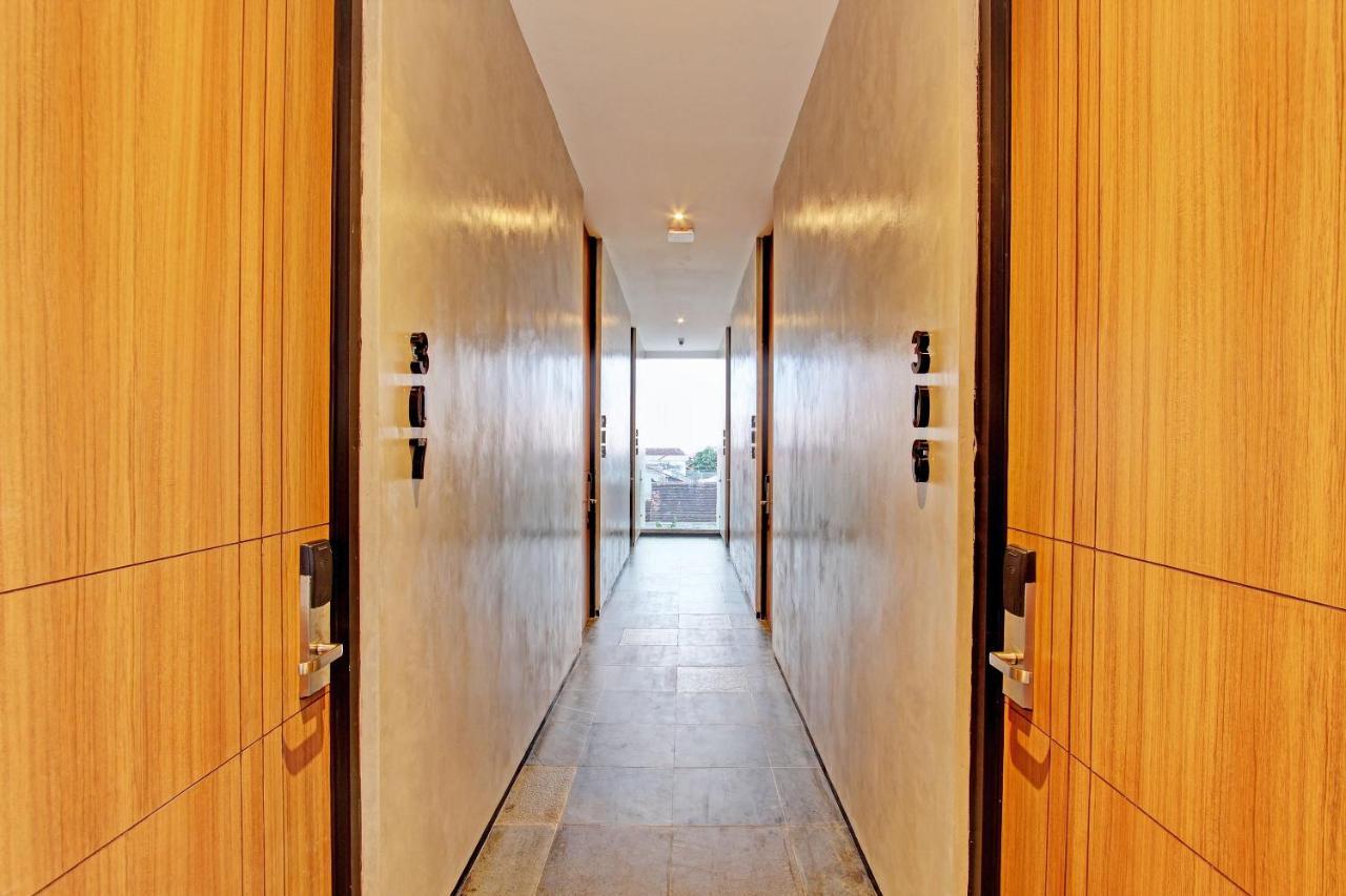 Super Oyo Capital O 92987 Keenan Living Perumnas Maguwo Bagian luar foto